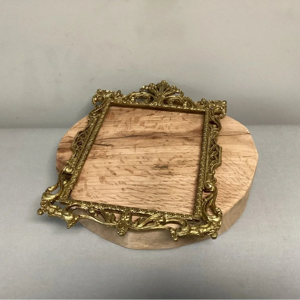 🟡 Vintage Solid Brass Photo or Mirror Frame - Rare - Ornate - Collectible - Picture 8 of 13